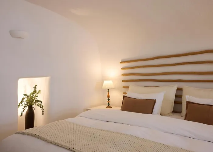 Iconic Santorini, A Boutique Cave Hotel By Sandglass